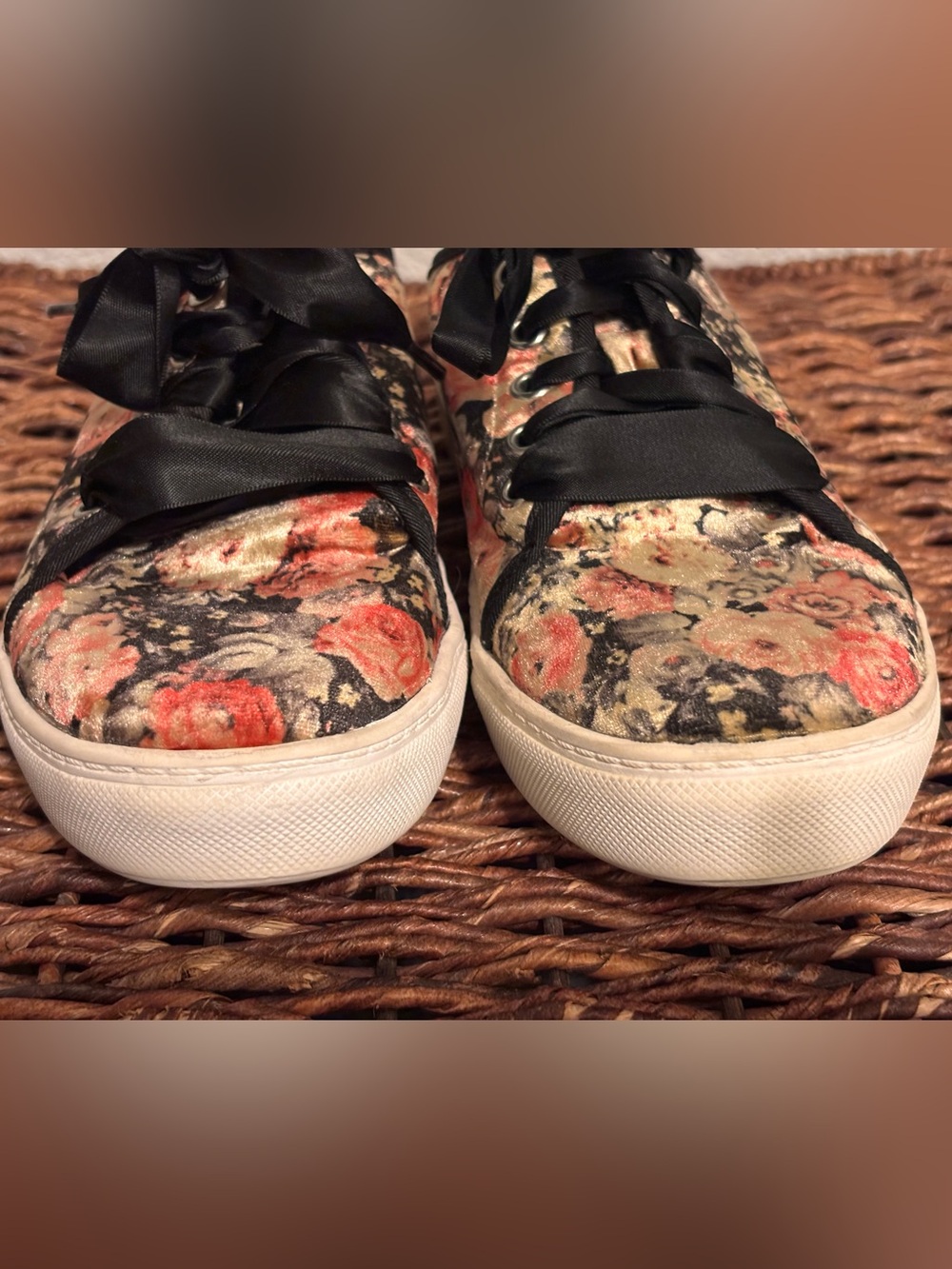 Dirty Laundry Floral Velvet Sneakers | Size 6.5 - Picture 2 of 8